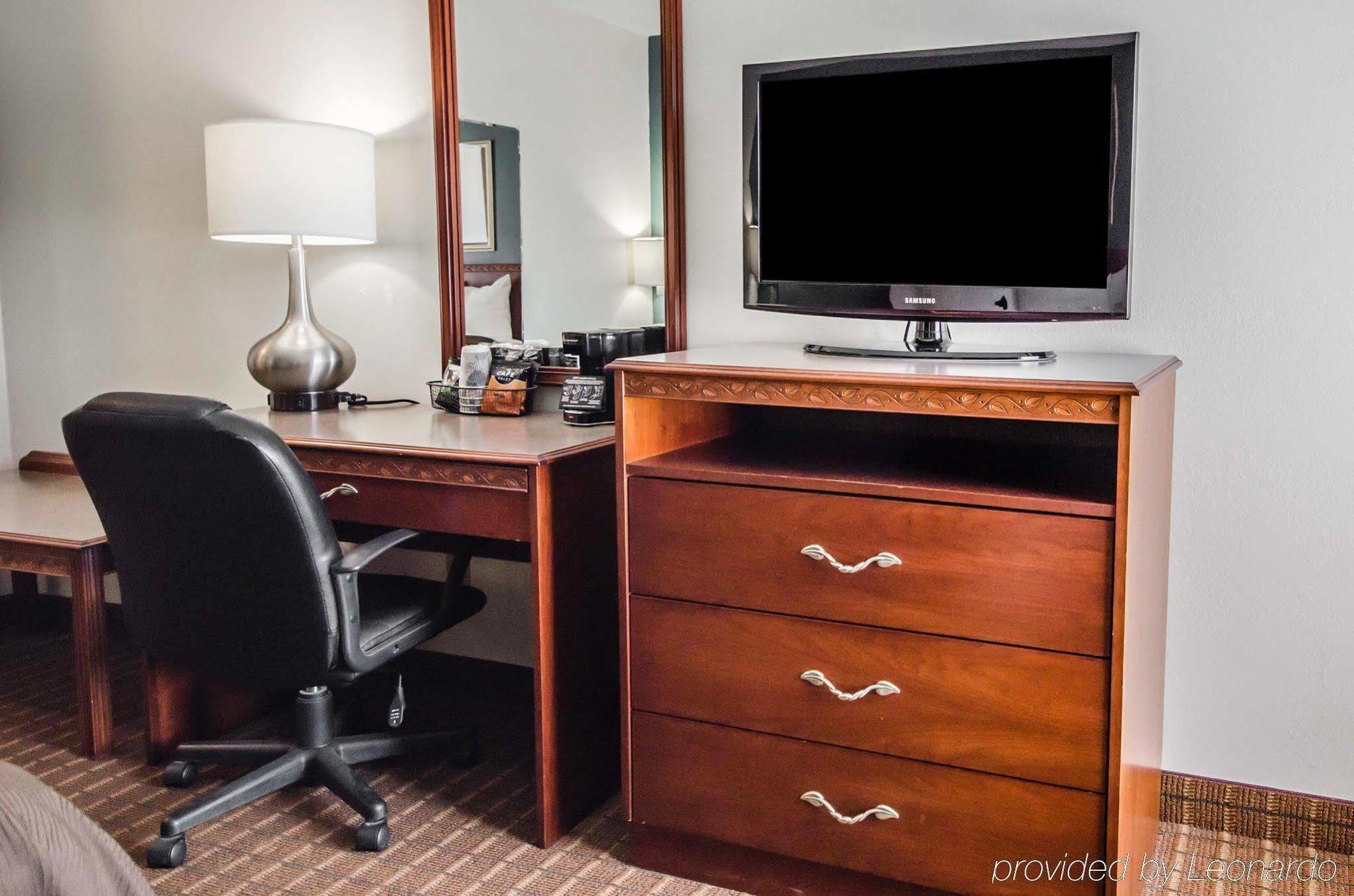 Quality Inn North Vernon エクステリア 写真